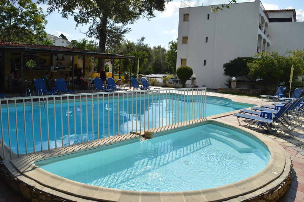 Hotel Lalaria Skiathos Exterior photo